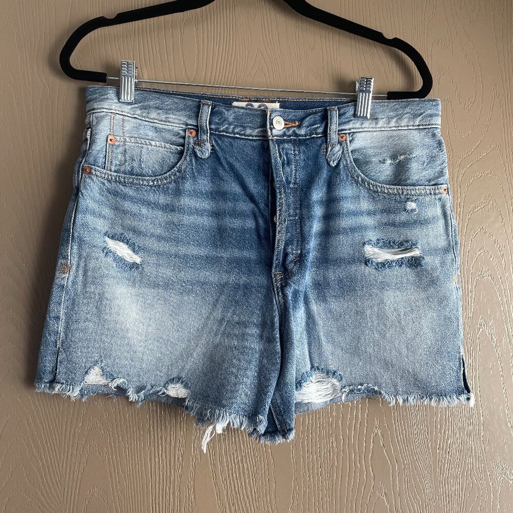 Free People x We The Free Makai Cut Off Short - Size 30 Denim Distressed EUC